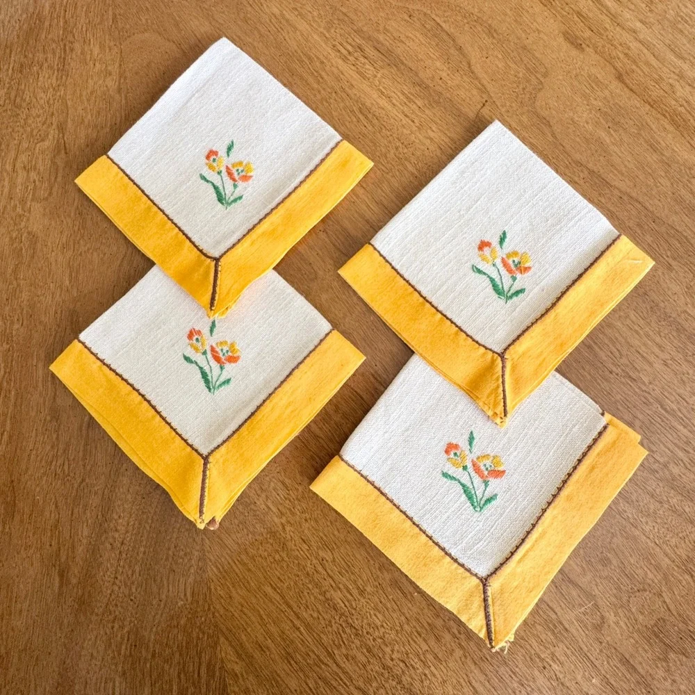 Vintage Set of 4 Linen Cocktail Napkins Cream Yellow Floral Embroidery 10x10 Sq